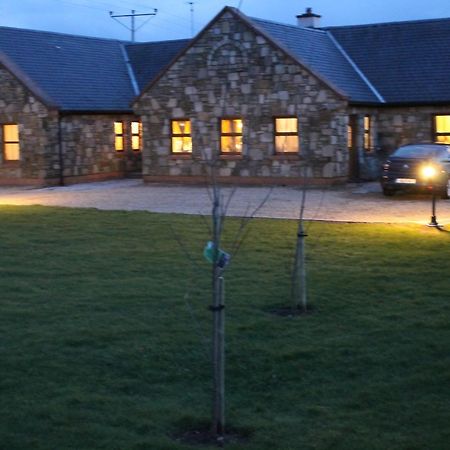 אוטרארד Riverbend Lodge B & B מראה חיצוני תמונה